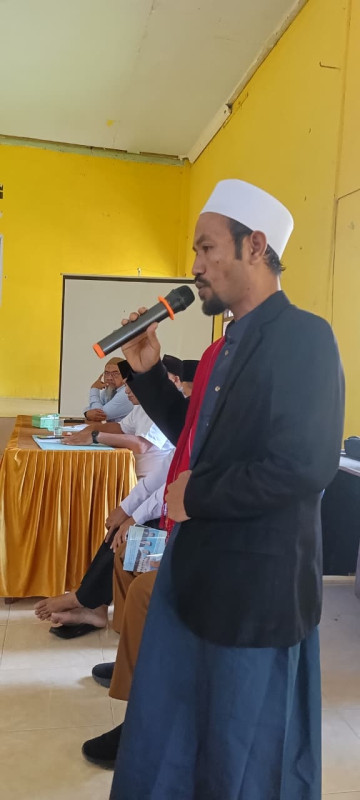 Foto TGH. Saiful Bahrudin Nasir, QH., S.Pd. Asshoulati (Ketua DMI Pringgabaya) Saat Memperkenal Diri pada Acara Muscab, Senin (2/2/2026) Foto TGH. Saiful Bahrudin Nasir, QH., S.Pd. Asshoulati (Ketua DMI Pringgabaya) Saat Memperkenal Diri pada Acara Muscab, Senin (2/2/2026)